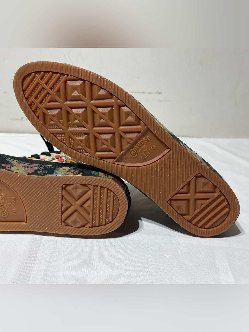 Converse Chuck Taylor Sasha High Floral Bloom Womens 8 563486C RARE Whimsigoth - Picture 16 of 16